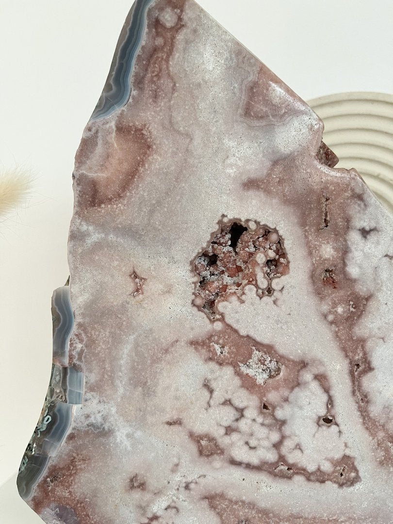 Rosa Amethyst Platte auf Granit Sockel Unikat - XL