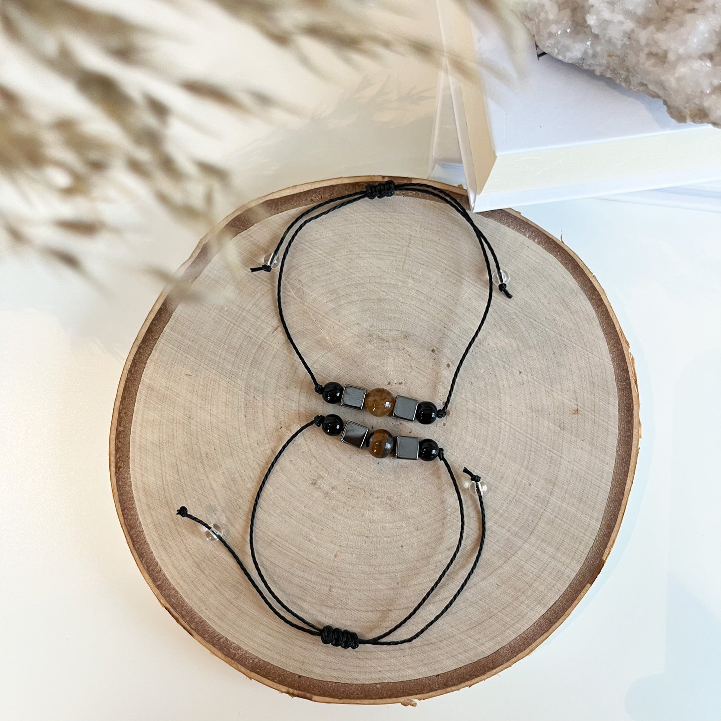 Armband "Schutz" mit Tigerauge, Hämatit und Onyx