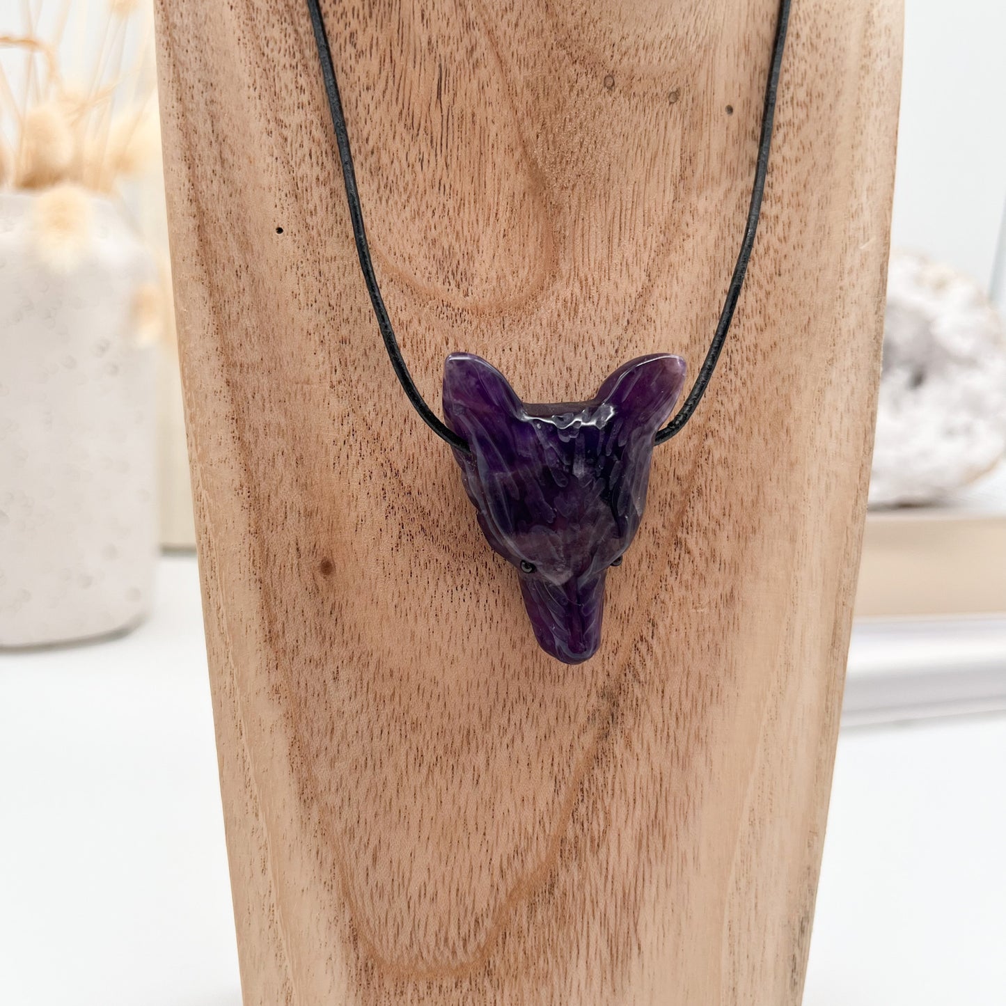 Amethyst Wolfskopf Anhänger mit Lederkette