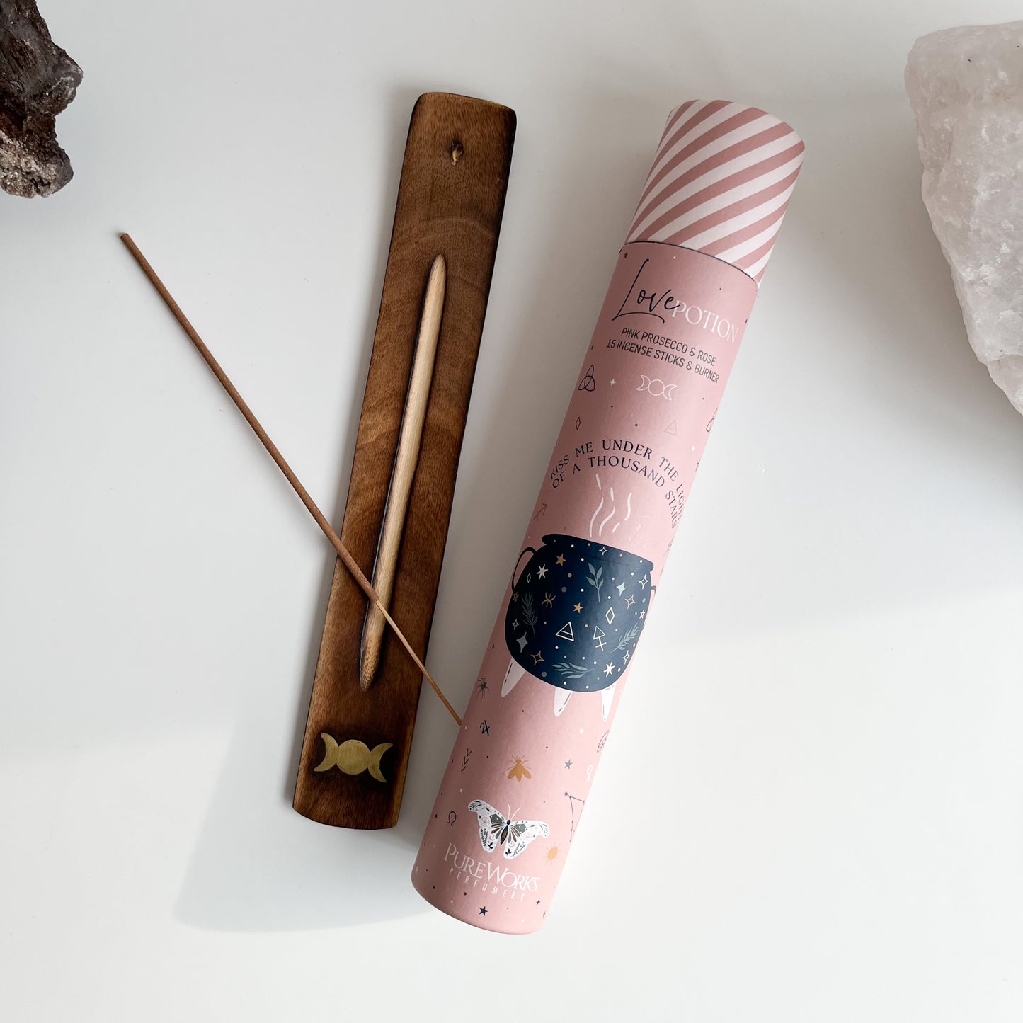 Herzöffnende Räucherstäbchen Celestial Magic "Love Potion" inkl. Halter 💕✨