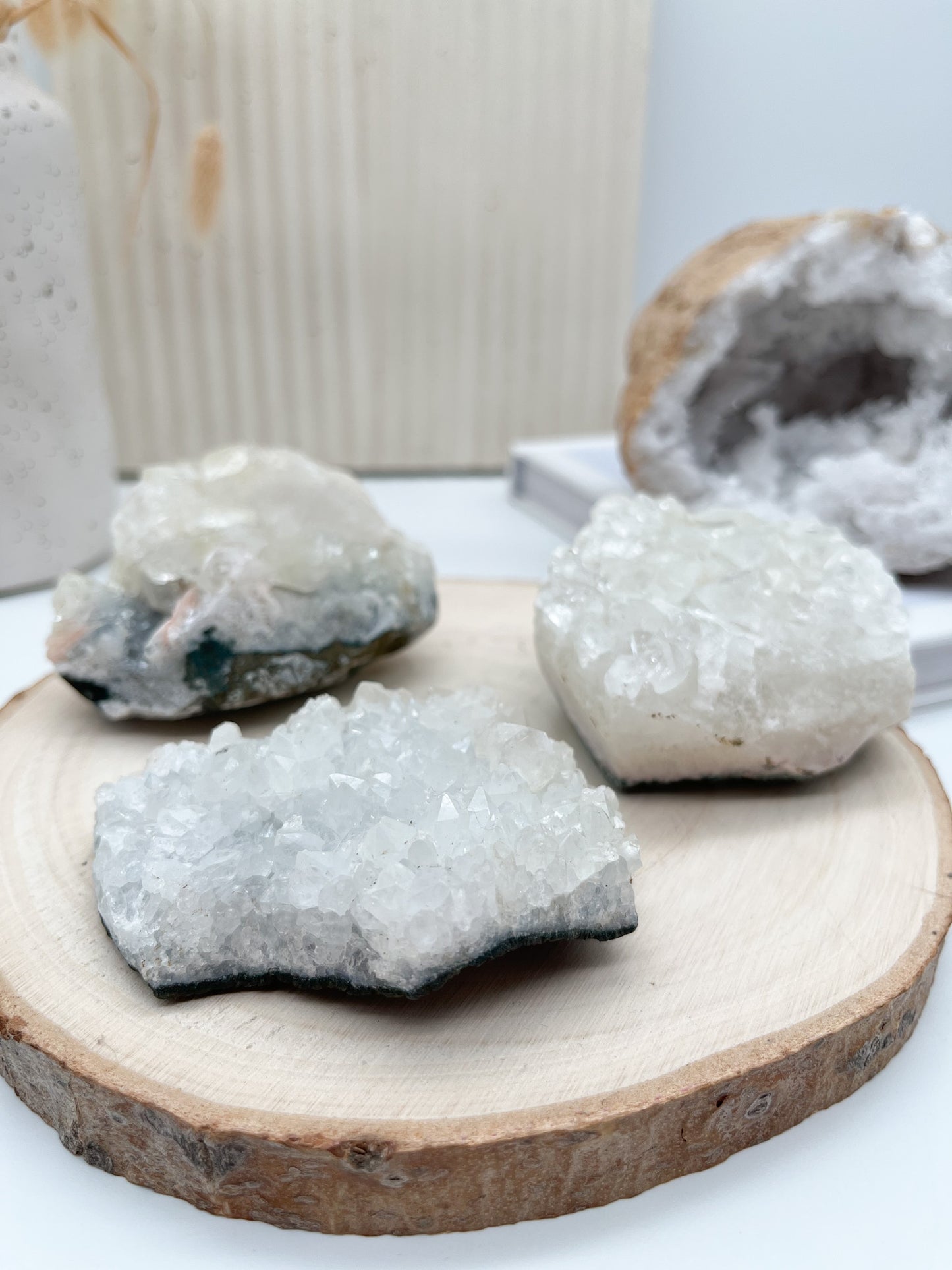 Schöne Apophyllit Stufe, guter🧹Reinigungs- und Schutzstein⚡ für Räume💫
