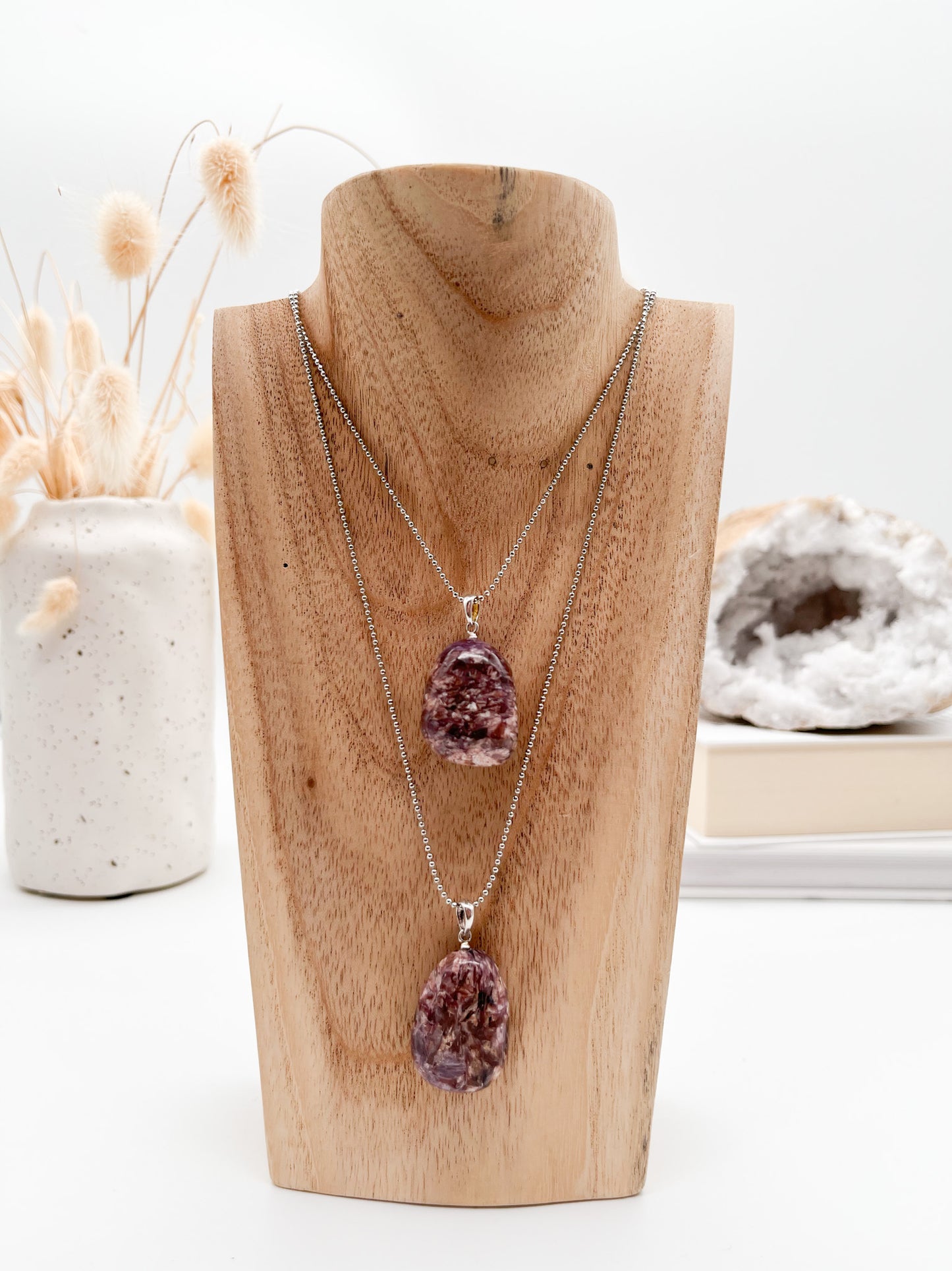 Charoit Anhänger mit Kette | Selbstbewusstsein & Neuanfang ✨