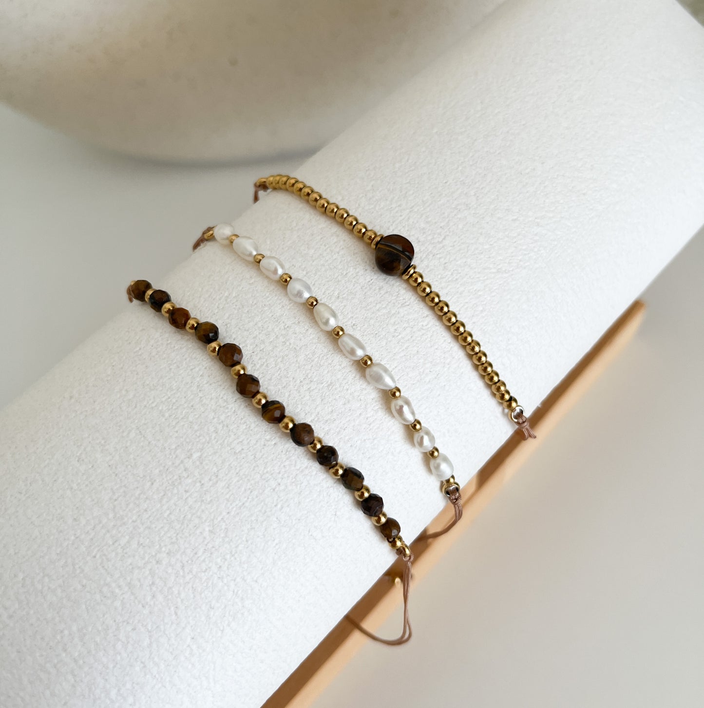Sehr hübsches 3-teiliges Armband Set Tigerauge, Perlen & 💛 goldfarbenen Elementen