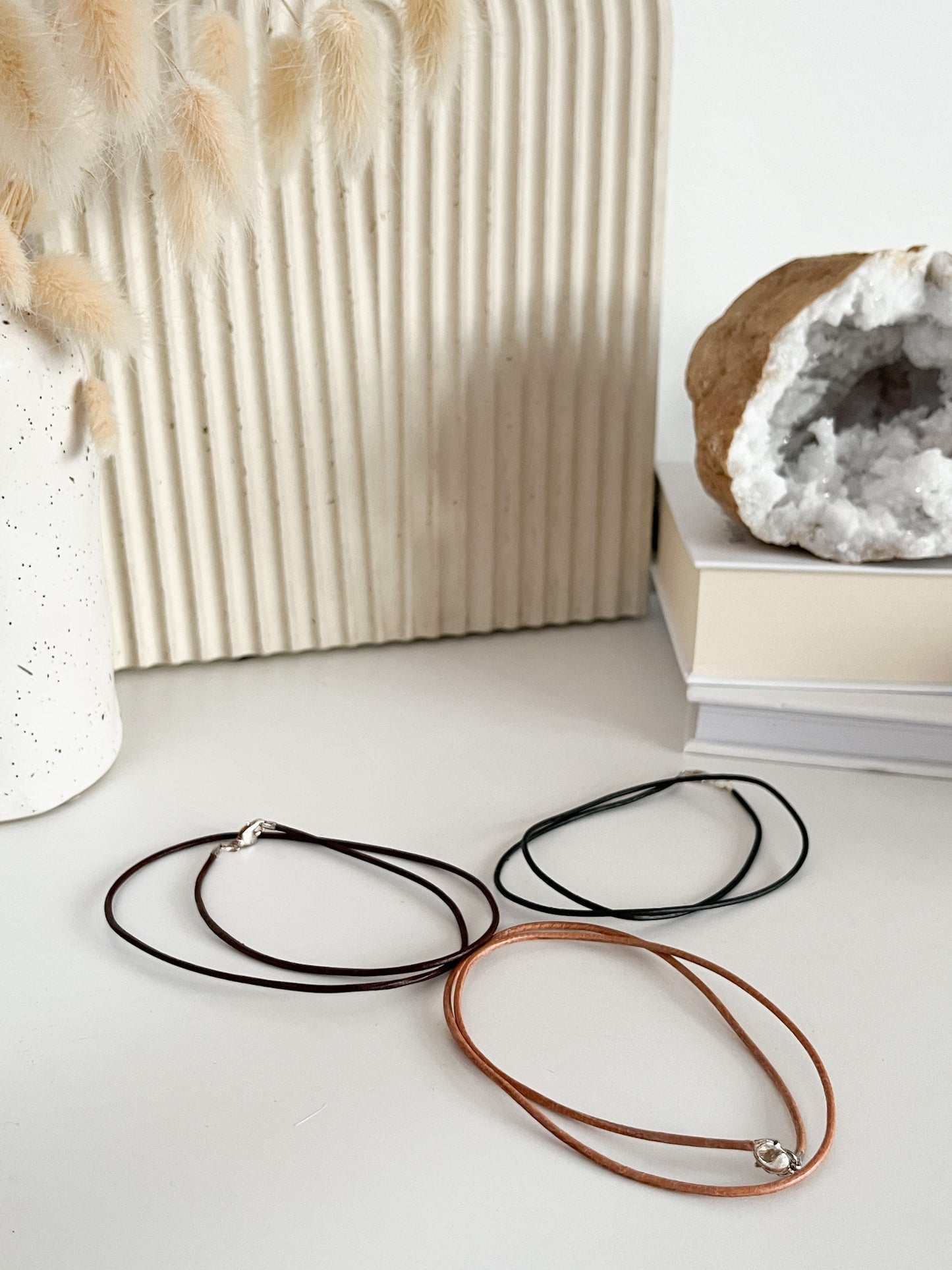 Leberband (Kette) mit Karabinerverschluss 45cm & 50cm, verschiedene Farben