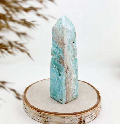 Caribbean Calcite Spitze / Obelisk druzy