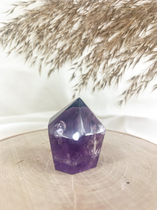 Wunderschöne Amethyst Spitze AA-Qualität