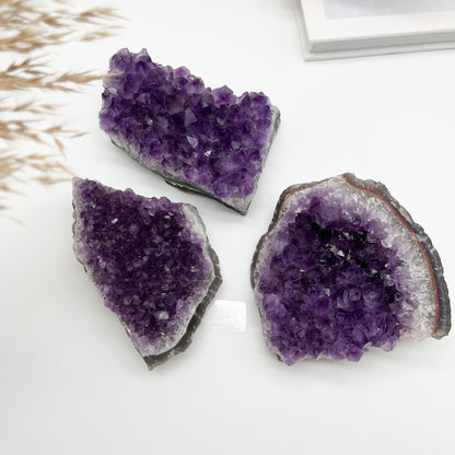 Amethyst Drusenstück aus Uruguay dunkellila