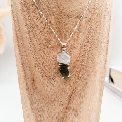 Magischer 💫Moldavit-Mondstein🌙💚 Anhänger, mit Kette