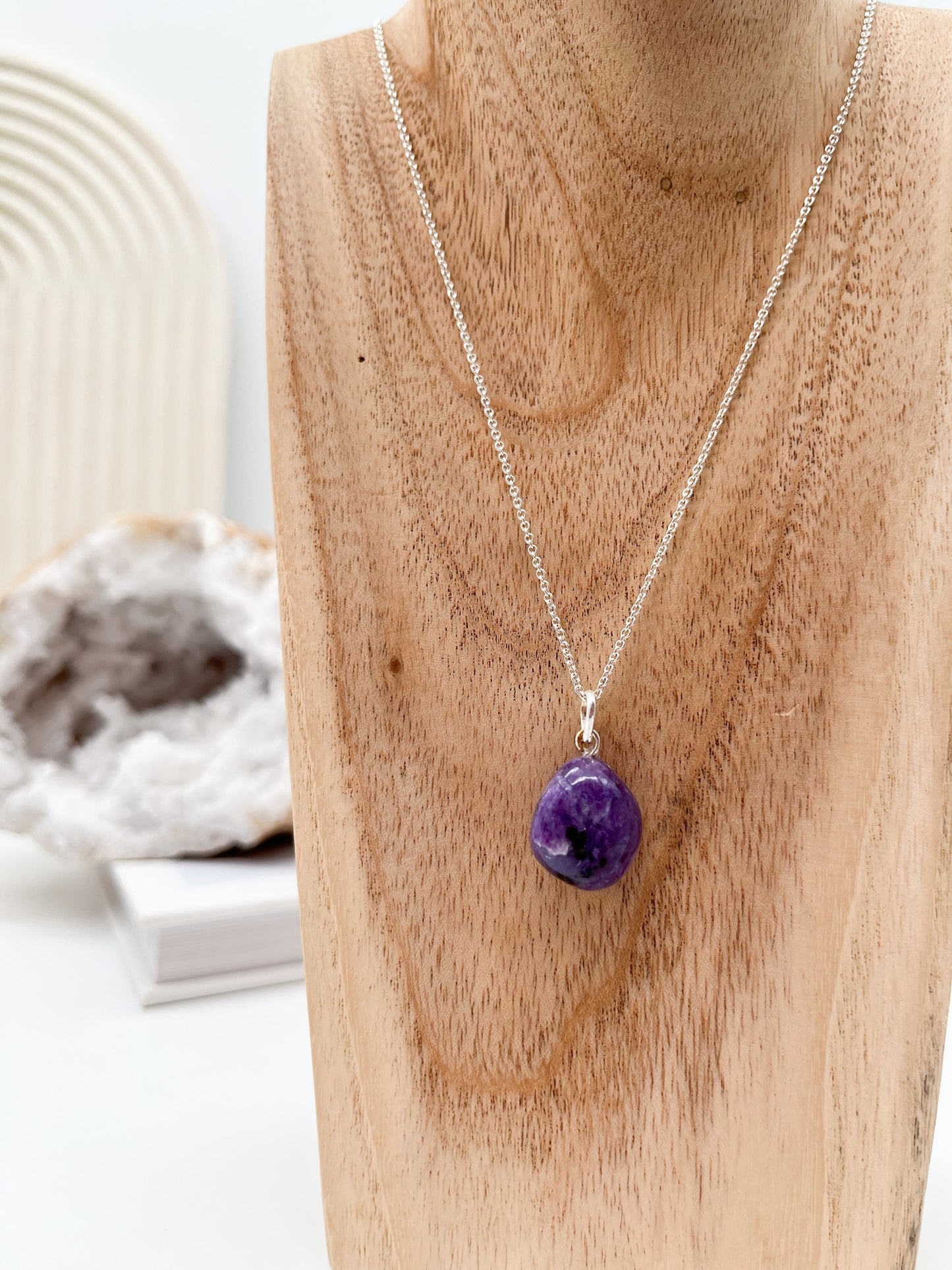 Sehr schöner 💜Charoit Anhänger in Silber, steigert Selbstwertgefühl und Selbstbewusstsein🌟