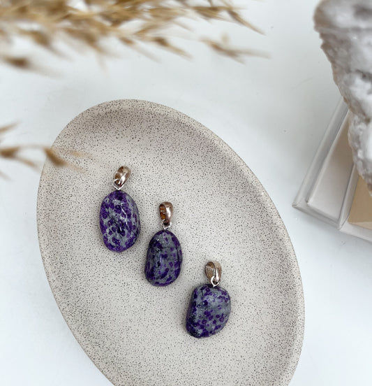 Toller💜 Sugilith Anhänger, aktiviert📈 die Kundalini-Energie und reinigt die 💫Aura