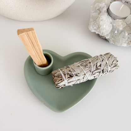 Schöner, grüner Palo Santo Halter aus Keramik in Herzform💚