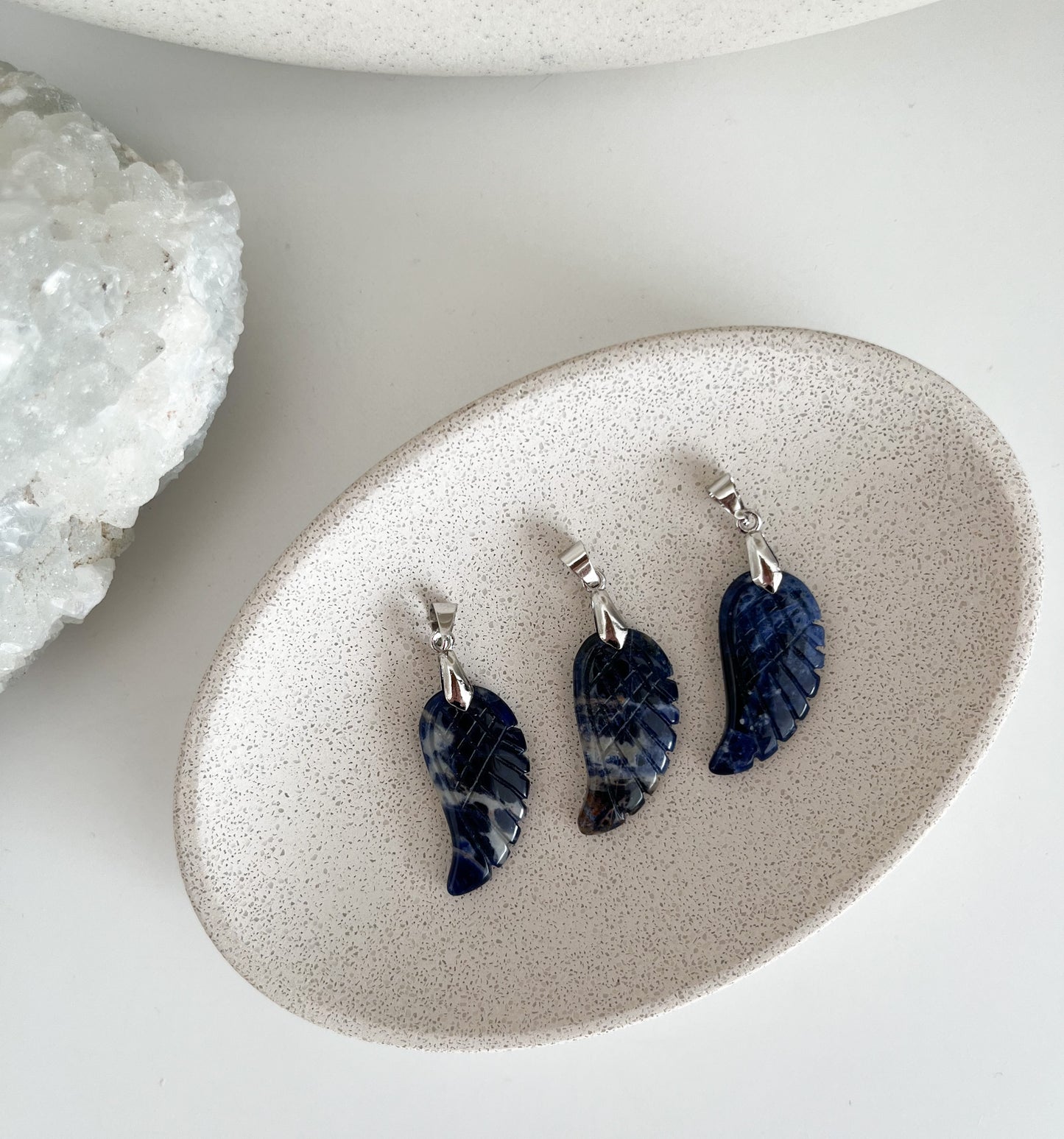 Anhänger Flügel 🪽 in verschiedenen Ausführungen