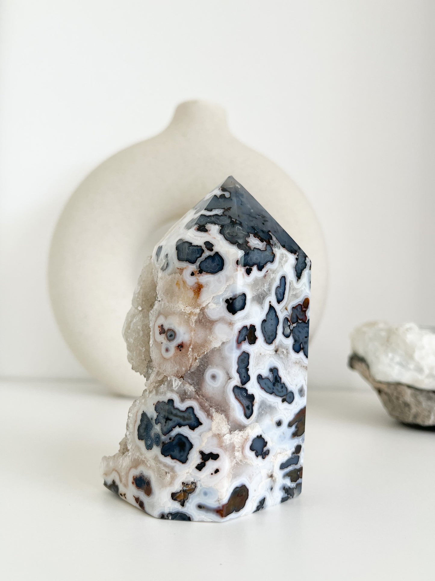 Wunderschöner, druzy Achat Turm 💫