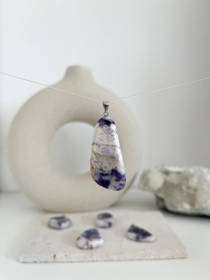 Fluoritopal 💜Anhänger | Fülle, Wachstum & Heilung💫