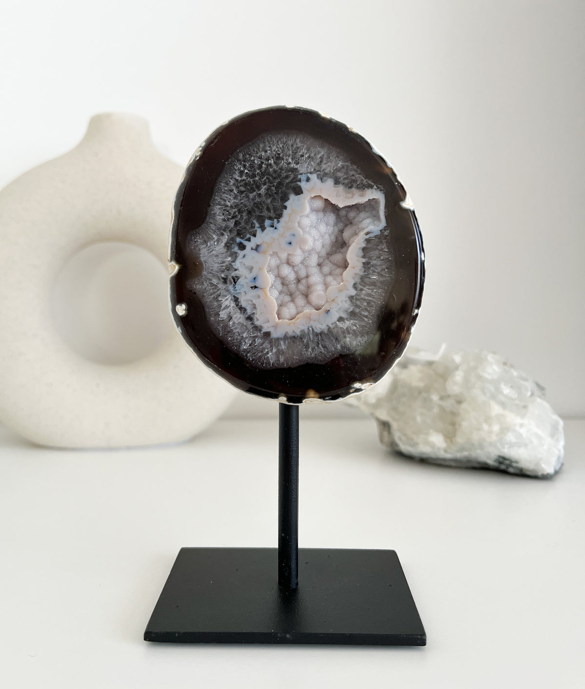 Wunderschöner druzy Achat auf Ständer