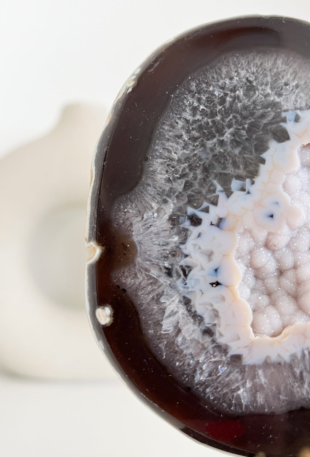 Wunderschöner druzy Achat auf Ständer