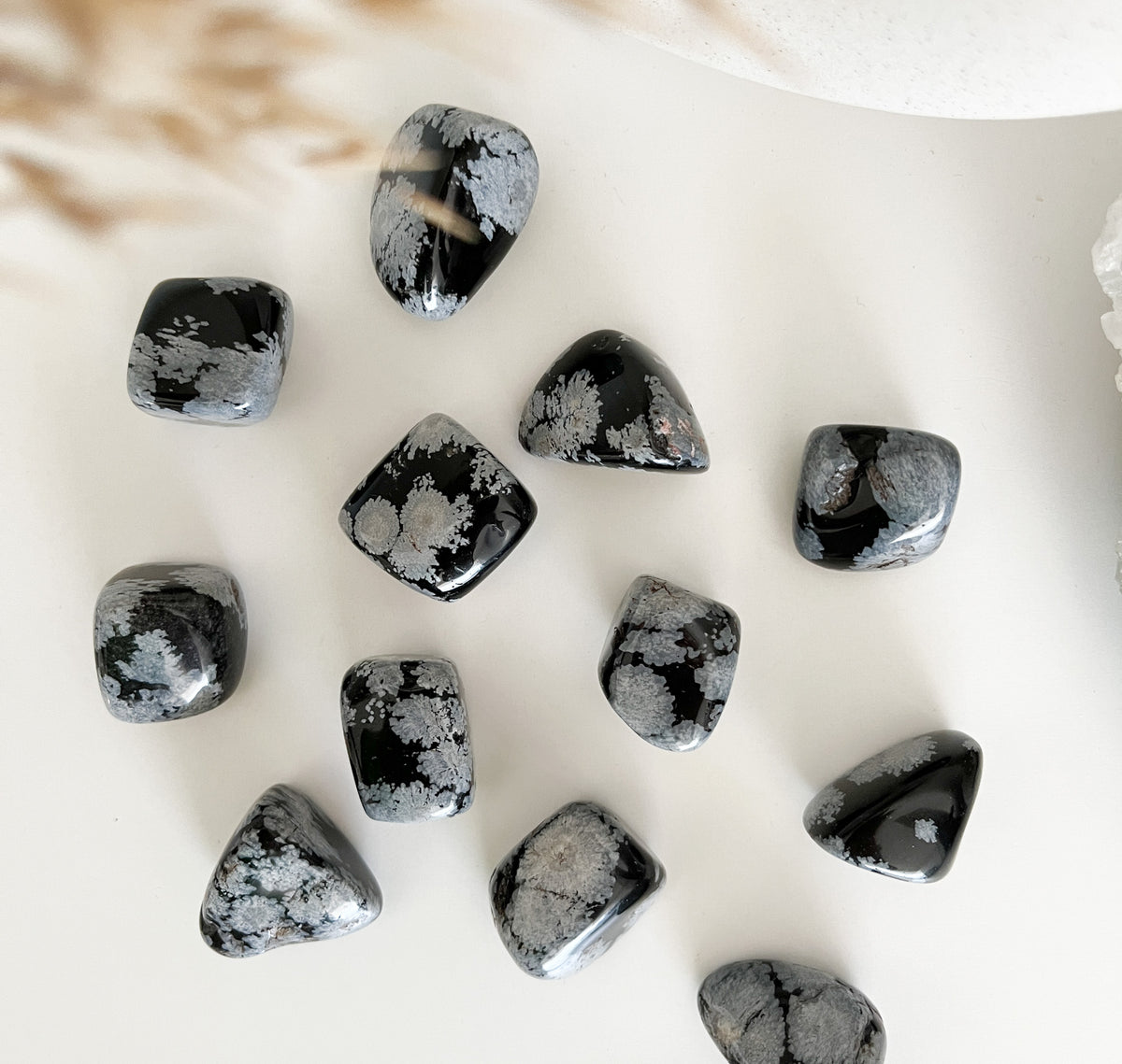 Schneeflocken Obsidian Trommelstein, Schutz vor negativen Energien & Einflüssen