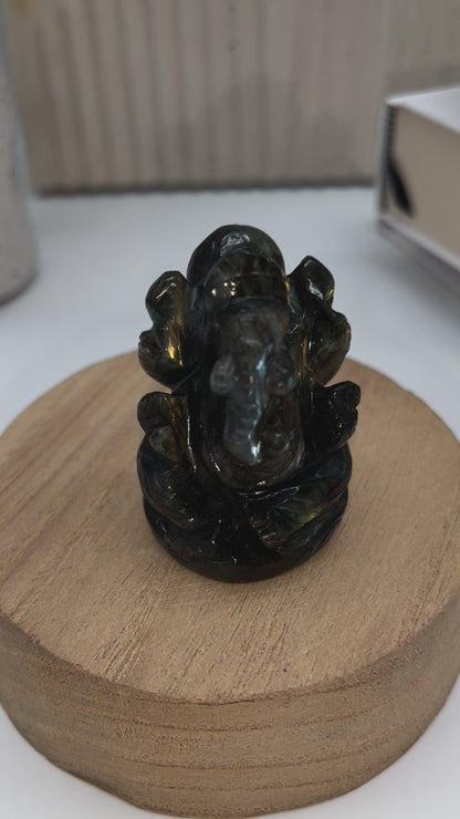 Labradorit Ganesha